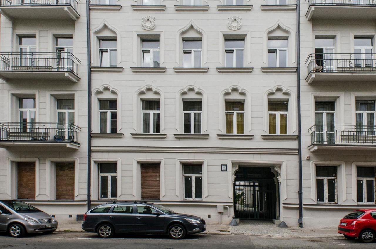 Cozy apartments on Sierpnia street Łódź Buitenkant foto